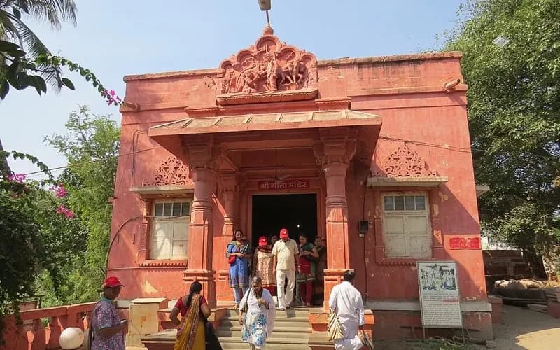 The red sandstone Gita Mandir near Triveni Sangam, Somnath